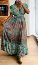 Afbeelding in Gallery-weergave laden, Gold & Silver Boho Maxikleid mit V-Ausschnitt