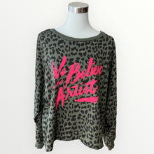 Afbeelding in Gallery-weergave laden, Damen Herbst Winter Oversized Sweatshirt Leo - Made in Italy