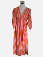 Afbeelding in Gallery-weergave laden, Damen Musselin Maxikleid mit bunten Streifen