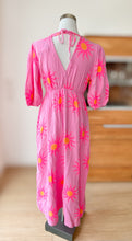 Afbeelding in Gallery-weergave laden, Damen Musselin Maxikleid Sonne Pink