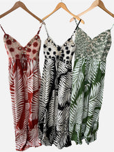 Charger l'image dans la galerie, Damen Sommer Ibiza Boho Maxikleid mit Spaghettiträgern