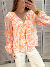 Afbeelding in Gallery-weergave laden, Musselin Blumen Bluse mit Rüschen Made in Italy