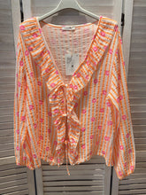 Afbeelding in Gallery-weergave laden, Musselin Blumen Bluse mit Rüschen Made in Italy