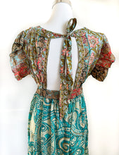 Afbeelding in Gallery-weergave laden, Gold & Silver Boho Maxikleid mit V-Ausschnitt