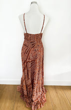 Load image into Gallery viewer, Boho silk backless maxi dress
