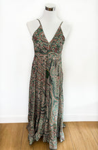 Load image into Gallery viewer, Boho silk backless maxi dress
