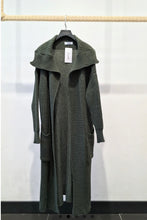 Load image into Gallery viewer, Long cardigan with a large collar