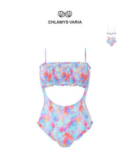 Lade das Bild in den Galerie-Viewer, Bedruckter Damen Badeanzug mit Cut Out