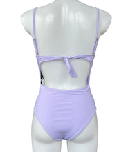 Lade das Bild in den Galerie-Viewer, Cut-Out Badeanzug mit Knoten vorne