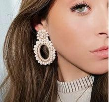 Load image into Gallery viewer, Nude facet earrings