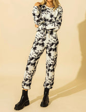 Load image into Gallery viewer, Tie dye crop sweatshirt and sweatpants set