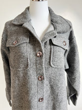 Load image into Gallery viewer, Long overshirt with wool - grey