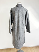 Load image into Gallery viewer, Long overshirt with wool - grey