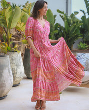 Afbeelding in Gallery-weergave laden, Dreamcatcher Boho Maxikleid mit V-Ausschnitt