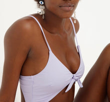 Lade das Bild in den Galerie-Viewer, Cut-Out Badeanzug mit Knoten vorne