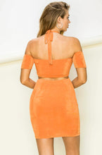 Afbeelding in Gallery-weergave laden, Schulterfreies Neckholder-Minikleid