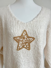 Load image into Gallery viewer, Cozy sweater with a star