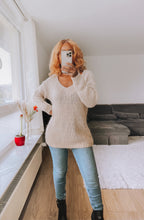 Load image into Gallery viewer, Chunky knit sweater with V-neck