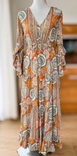 Carica l&#39;immagine nel visualizzatore di Gallery, Damen Boho Seide Maxikleid
