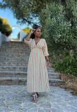 Afbeelding in Gallery-weergave laden, Damen Musselin Sommer Maxikleid mit bunten Streifen
