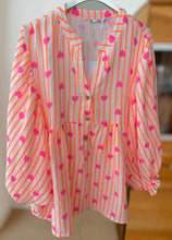 Lade das Bild in den Galerie-Viewer, Musselin Herz Bluse Made in Italy
