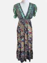Afbeelding in Gallery-weergave laden, Gold &amp; Silver Boho Maxikleid mit V-Ausschnitt
