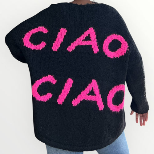 Damen Oversized Ciao Pullover- Made in Italy. Strick-Pullover mit großem Schriftzug auf dem Rücken.