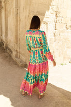 Lade das Bild in den Galerie-Viewer, Piti Cuiti Ibiza Boho Maxikleid mit Blumen Muster
