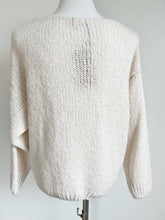 Charger l&#39;image dans la galerie, Kuscheliger Pullover mit Stern
