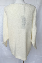 Lade das Bild in den Galerie-Viewer, Kuscheliger Strickpullover HAPPY
