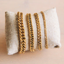 Carica l&#39;immagine nel visualizzatore di Gallery, STAHLKETTENARMBAND „XL“ MIT GROßEM RUNDEN VERSCHLUSS - GOLD
